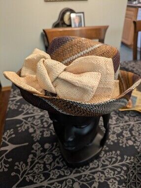 BeauChapeau Straw Hat